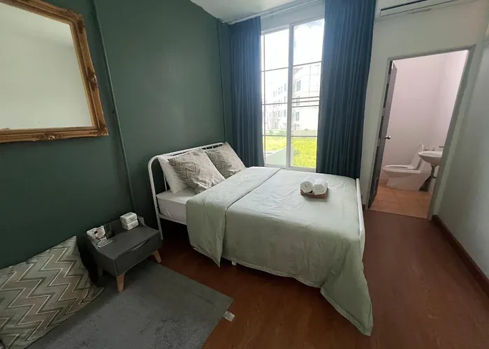 Villa For Big Groups 3mins Walk Mrt Bangkok