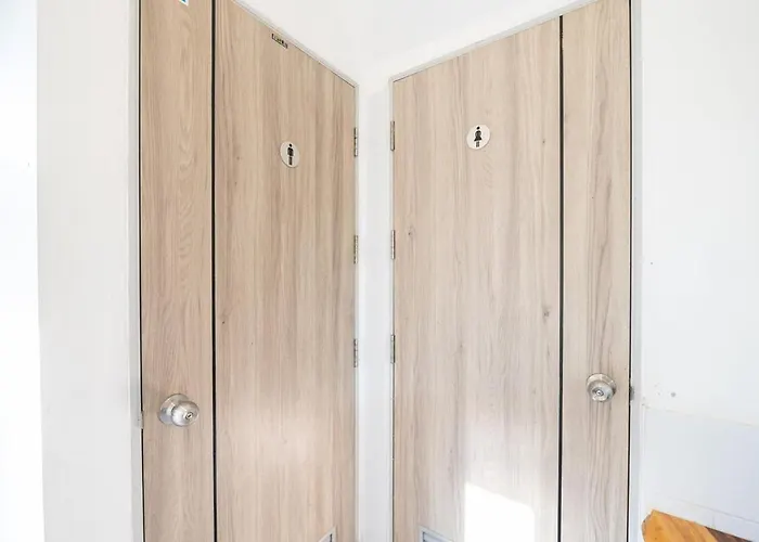 Villa For Big Groups 3mins Walk Mrt Bangkok