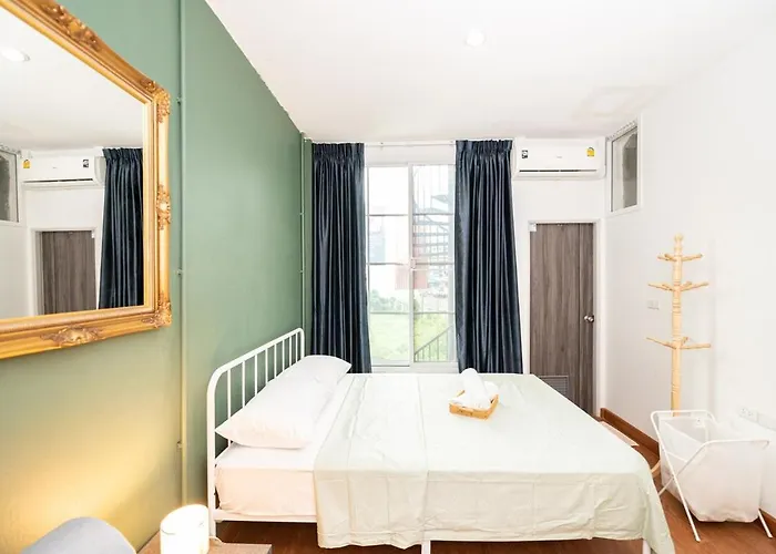 For Big Groups 3mins Walk Mrt Villa *